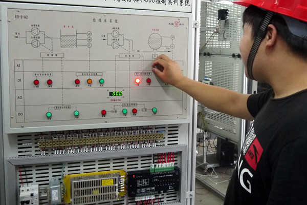 樓宇智能化系統(tǒng)安裝與調(diào)試需要專業(yè)化人才!(圖1) 樓宇智能化系統(tǒng)安裝與調(diào)試需要專業(yè)化人才!(圖1)